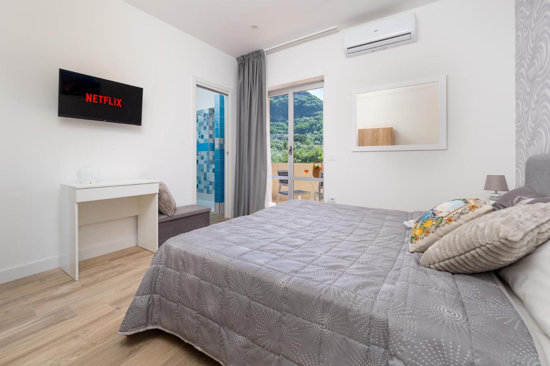 סורנטו Nonno Angelo - 4 Bedrooms With Free Parking & Seaview Balcony מראה חיצוני תמונה