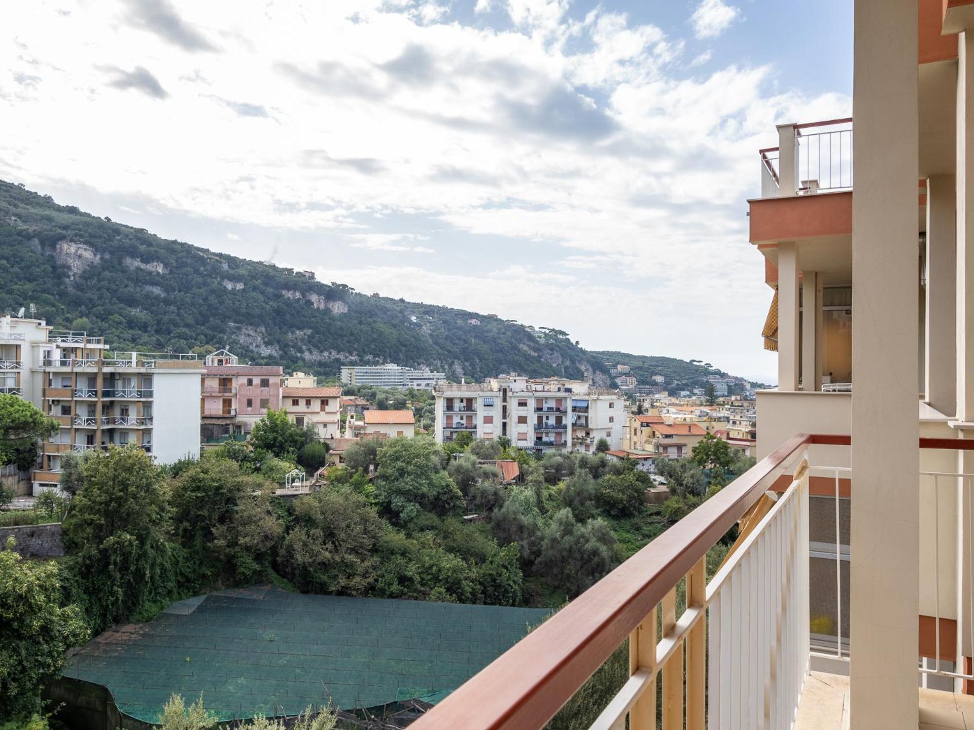 סורנטו Nonno Angelo - 4 Bedrooms With Free Parking & Seaview Balcony מראה חיצוני תמונה